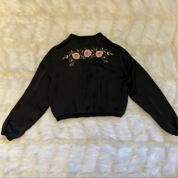 Zara cropped top. Black. - Picture 3 of 3